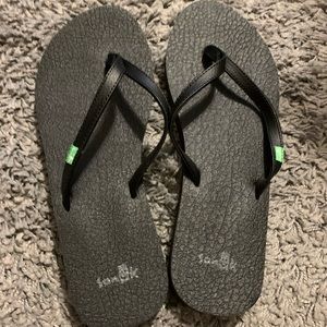 sanuk yoga spree flip flops